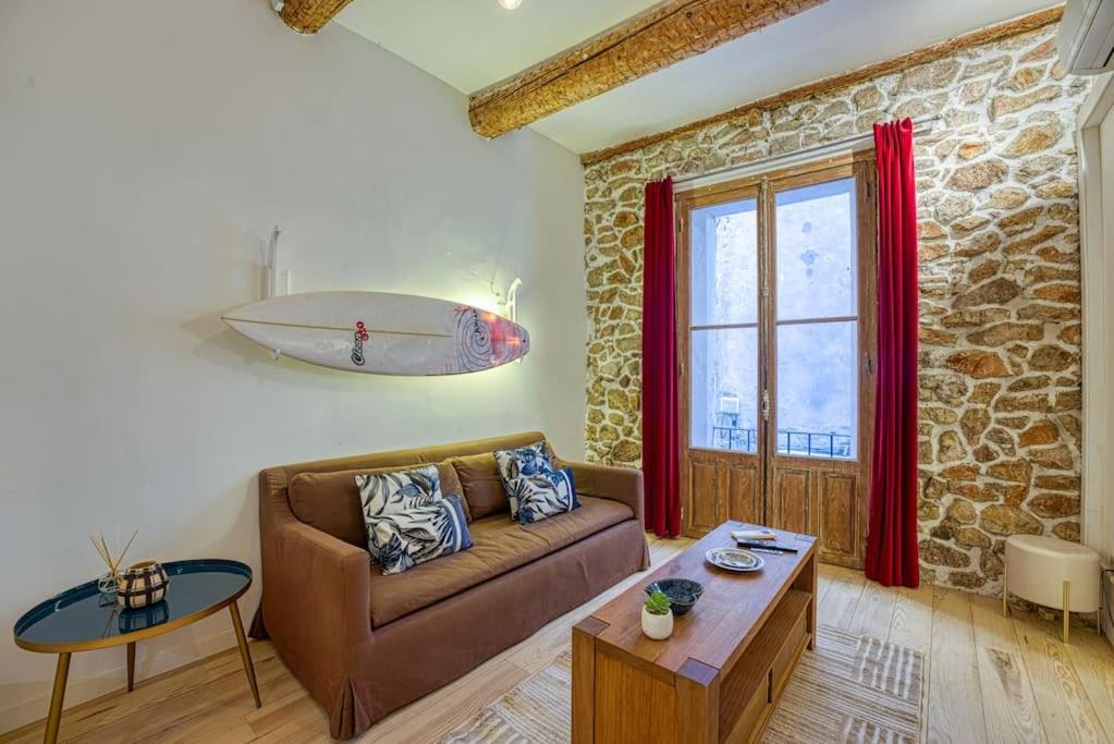 New - 1 Bed Apt Central Antibes Exterior foto